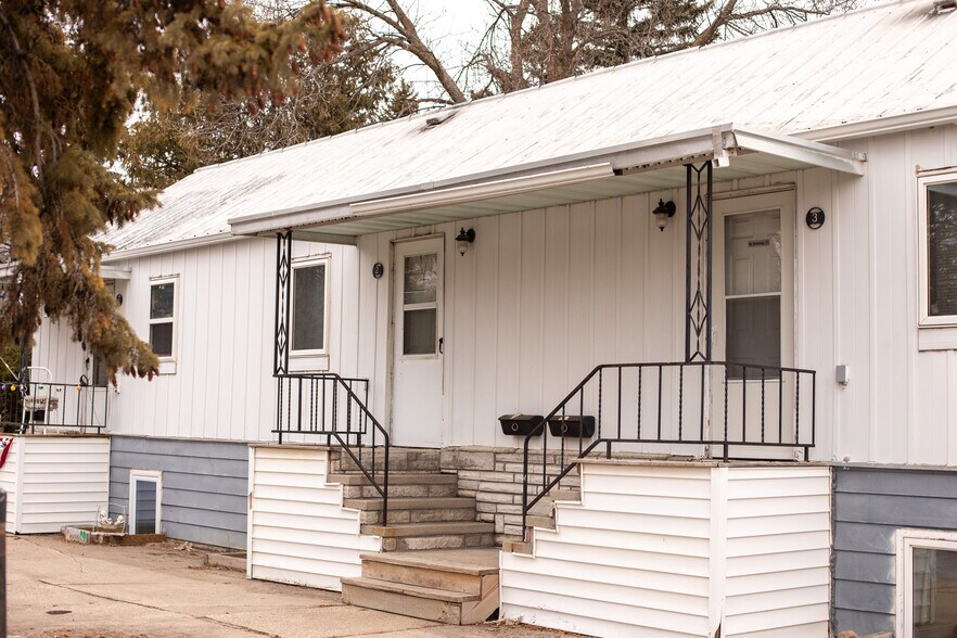 More Photos Of 1220 N Front St, Crookston Apartments For Sale