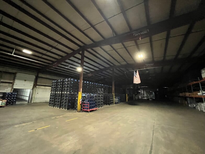 More Photos Of 70 1st St, E Bridgewater Distribution For Sale