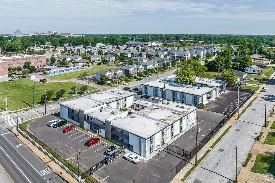 More Photos Of 1030 Poplar Ave, Memphis Apartments For Sale