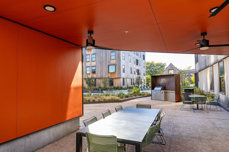 More Photos Of 337 SE 3rd St, Bentonville Apartments For Lease