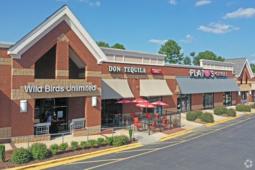 More Photos Of 500-692 Hanes Mall Blvd, Winston-Salem Unknown For Lease