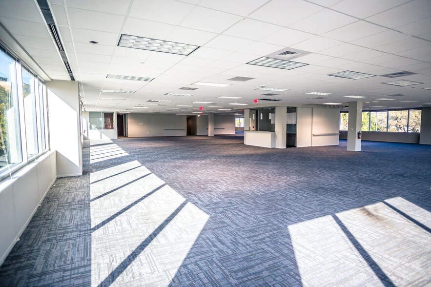 More Photos Of 6801 N Capital of Texas Hwy, Austin Unknown For Lease