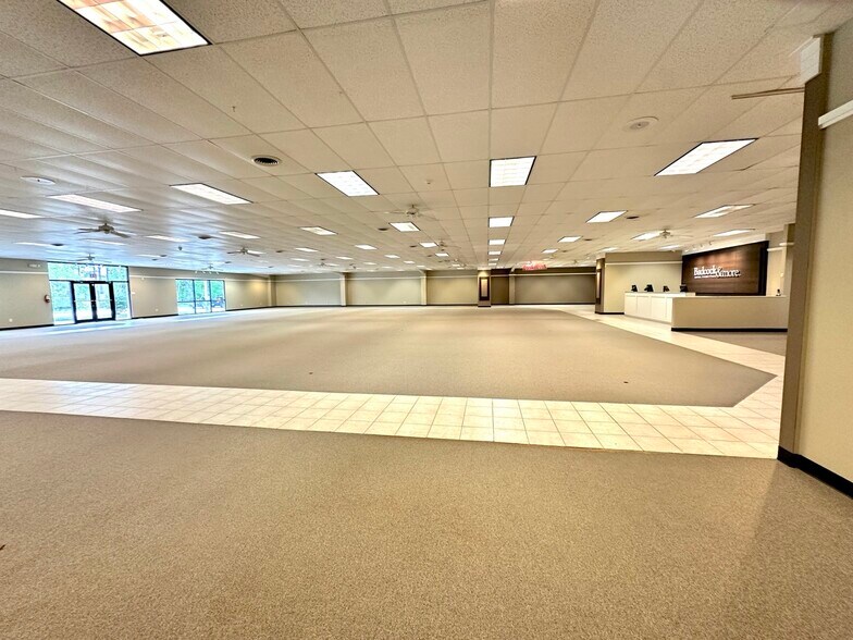 More Photos Of 435 S Main St, Swainsboro Freestanding For Sale