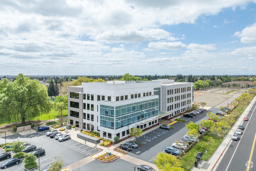 More Photos Of 8220 Longleaf Dr, Elk Grove Office For Lease