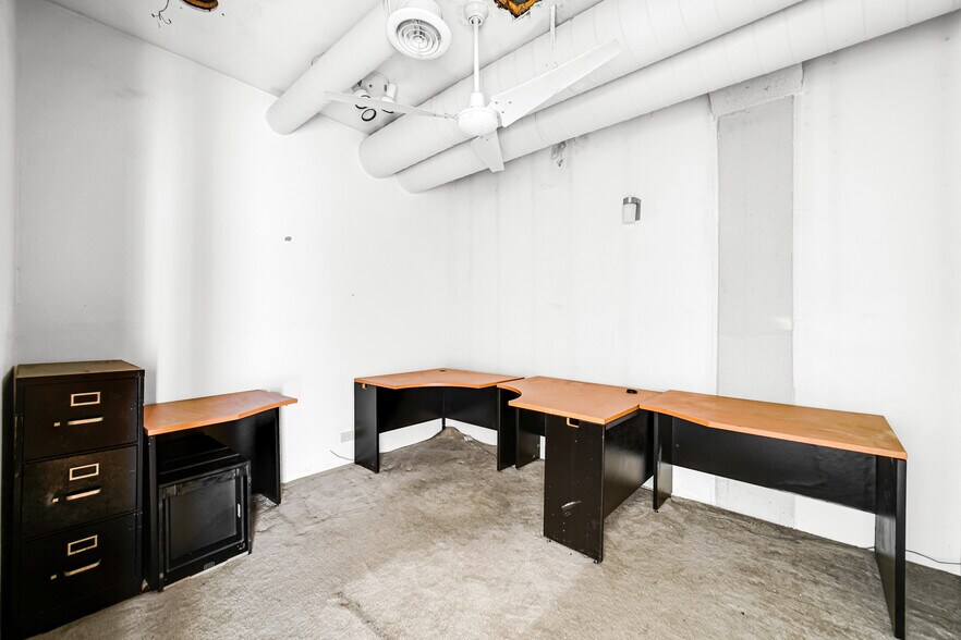 More Photos Of 7411 S Stony Island Ave, Chicago Warehouse For Sale