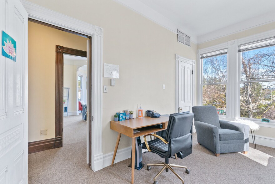 More Photos Of 603 Mission St, Santa Cruz Office For Sale