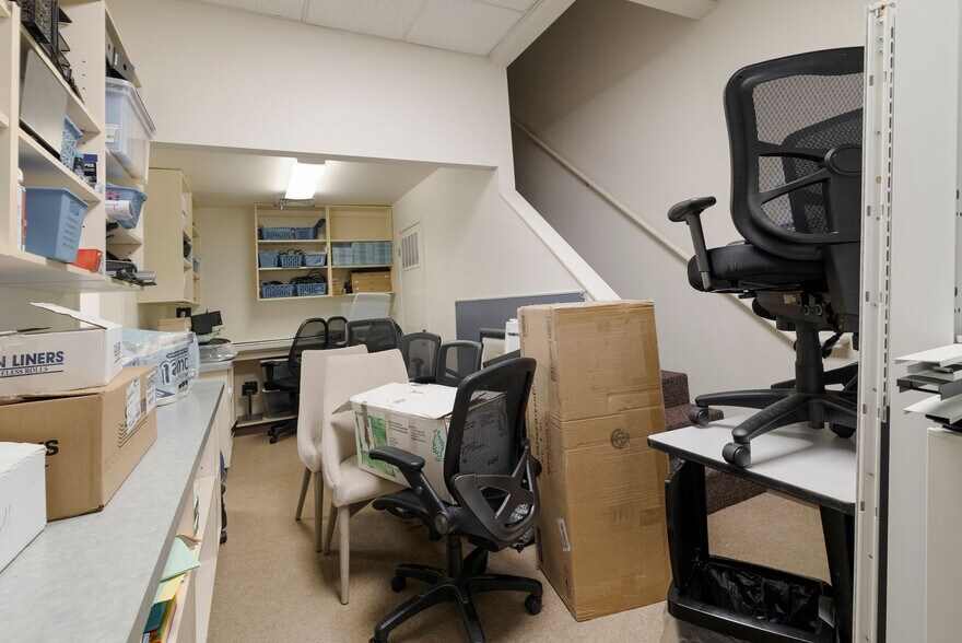 More Photos Of 300-308 Salem St, Chico Office For Sale