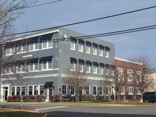 Primary Photo Of 5 Shore Ln, Bay Shore Apartments For Lease