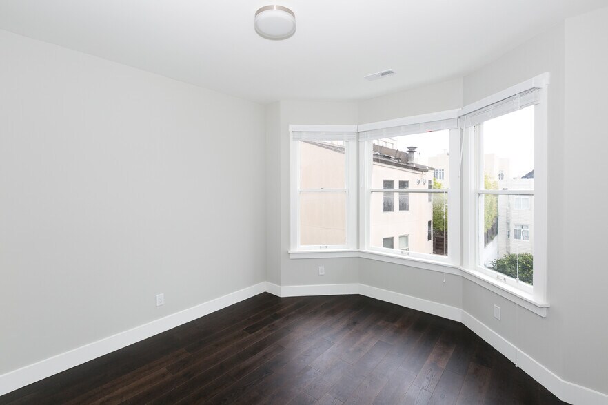 More Photos Of 512-520 Grant Ave, San Francisco Apartments For Sale