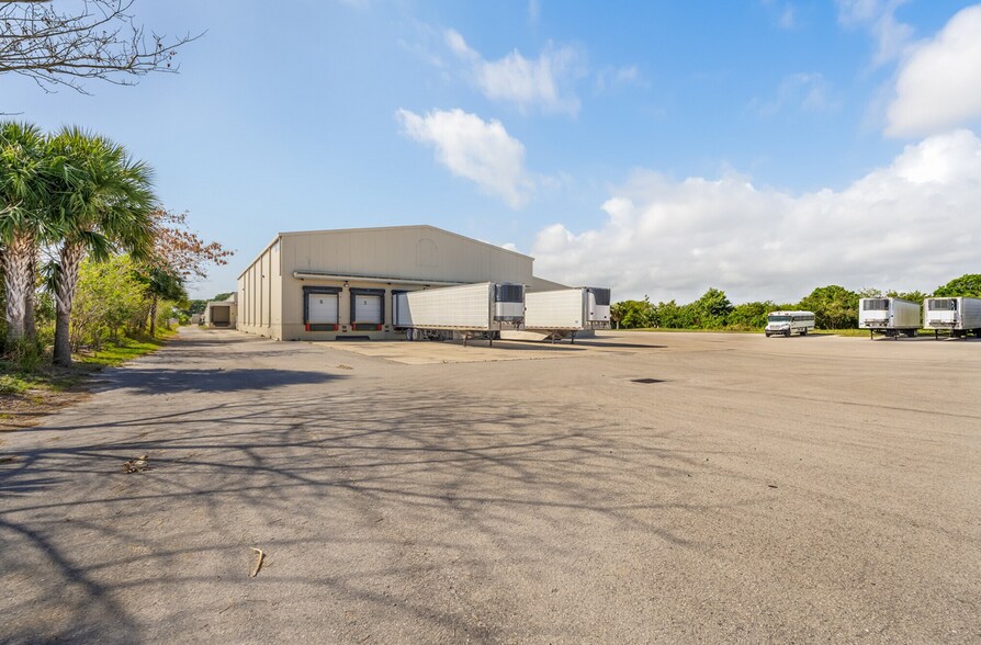 More Photos Of 2600 45th St, Vero Beach Food Processing For Sale