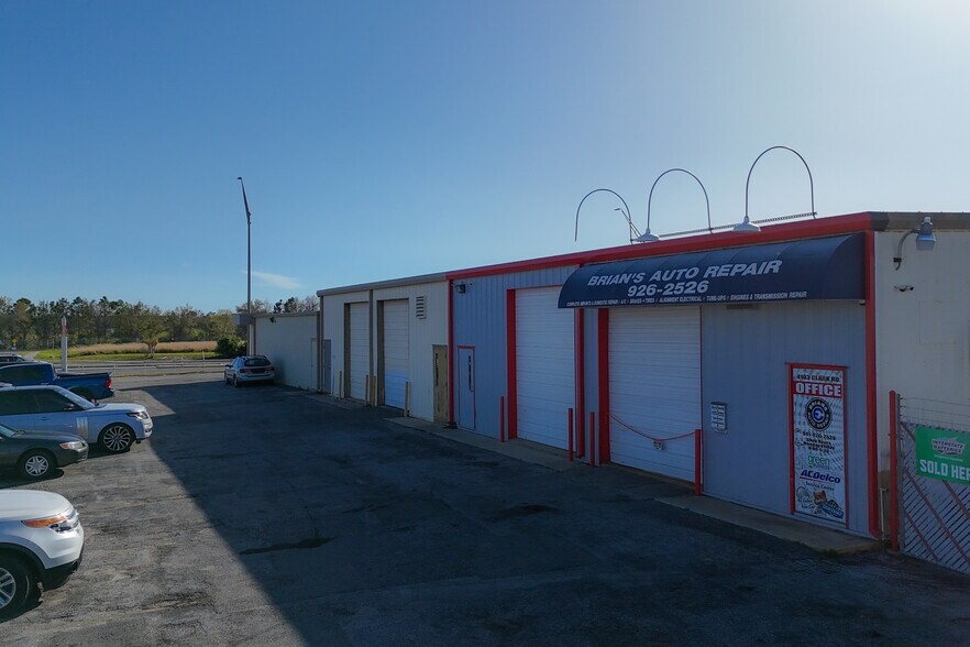 More Photos Of 4107 Clark Rd, Sarasota Warehouse For Sale