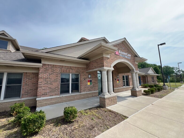 More Photos Of 82 Capital Dr, Warsaw Daycare Center For Sale
