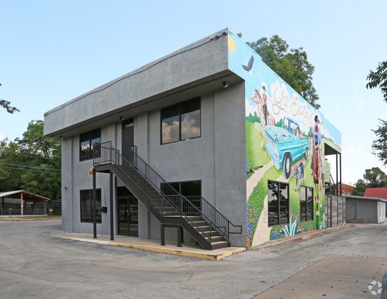 Primary Photo Of 1000 E 51st St, Austin Unknown For Lease