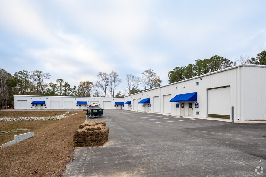 More Photos Of 317 Pendarvis Ln, Summerville Flex For Lease