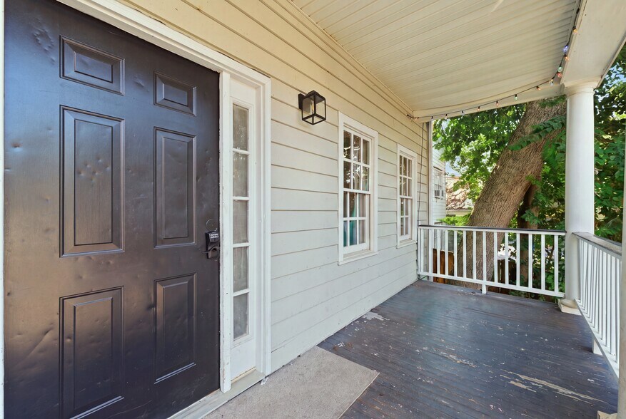 More Photos Of 183 Smith St, Charleston Multifamily For Sale