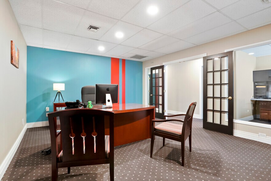 More Photos Of 7853-7867 W 38th Ave, Wheat Ridge Office For Sale