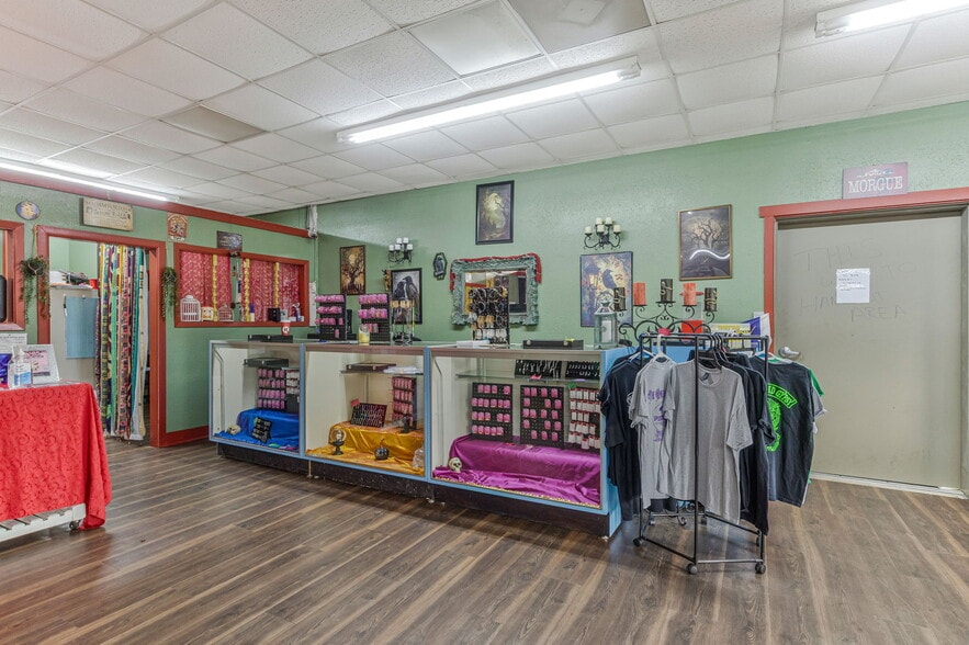 More Photos Of 6173 Stewart St, Milton General Retail For Sale