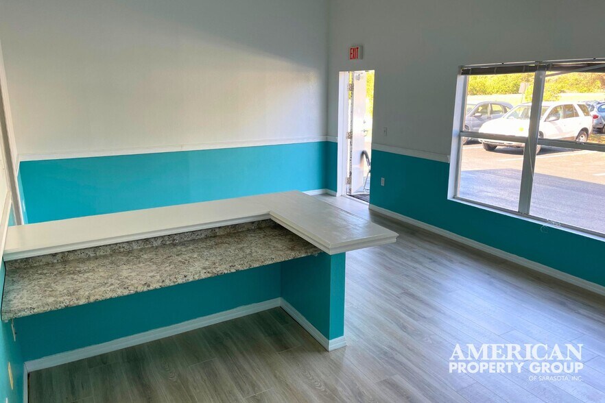 More Photos Of 19800 Veterans Blvd, Port Charlotte Warehouse For Sale