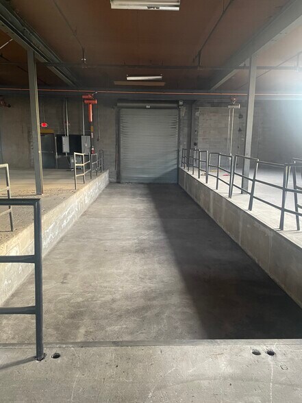 More Photos Of 85 Main Ave, Elmwood Park Manufacturing For Lease