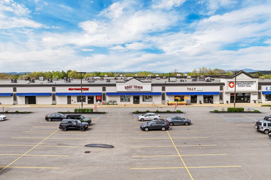 More Photos Of 94-96 Daniel Webster Hwy, Belmont Unknown For Lease