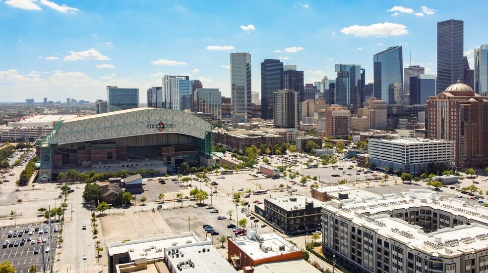 More Photos Of 1701 Commerce St, Houston Loft Creative Space For Lease