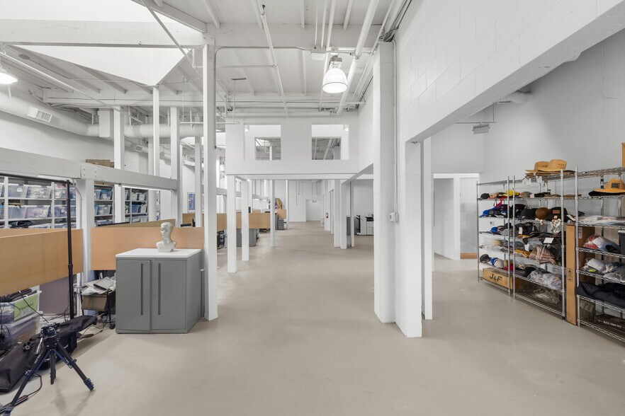 More Photos Of 1500 Olympic Blvd, Santa Monica Loft Creative Space For Sale