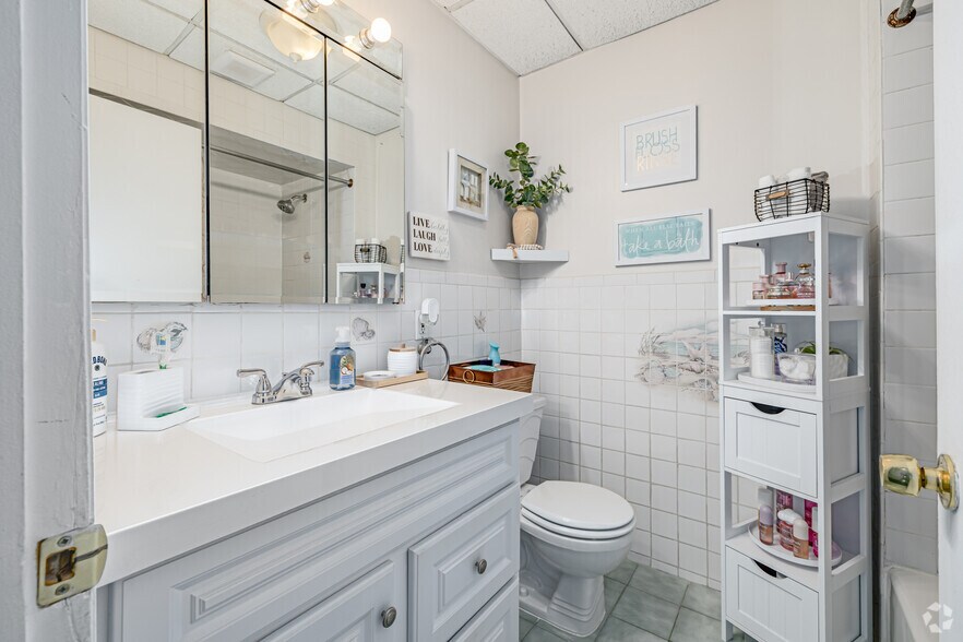 More Photos Of 638 Mount Prospect Ave, Newark Apartments For Sale