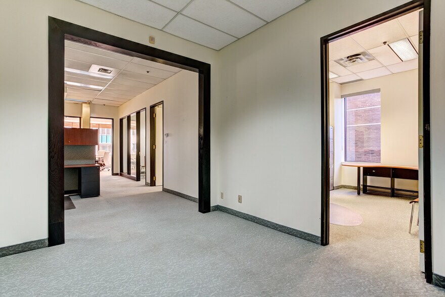 More Photos Of 1111 Rue Saint-Urbain, Montréal Office For Sale