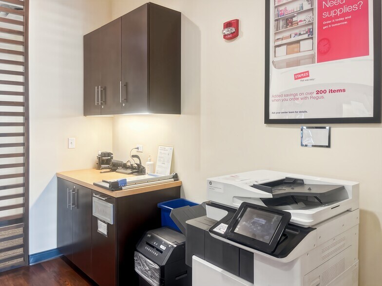 More Photos Of 113-123 S Monroe St, Tallahassee Coworking Space