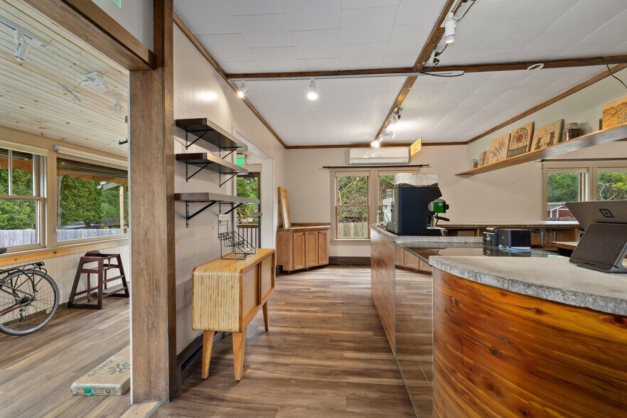 More Photos Of 1769 NY-73, Keene Valley Flex For Sale