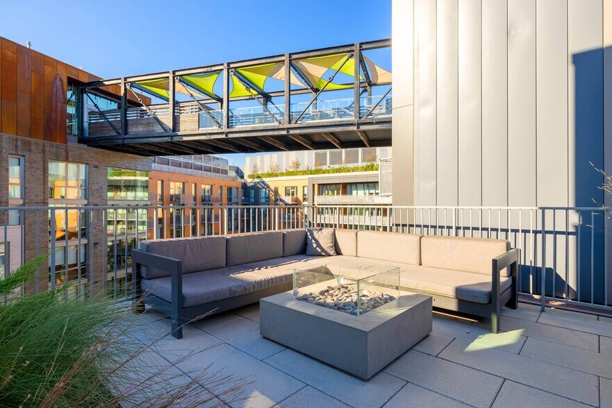 More Photos Of 901 W St NW, Washington Apartments For Lease