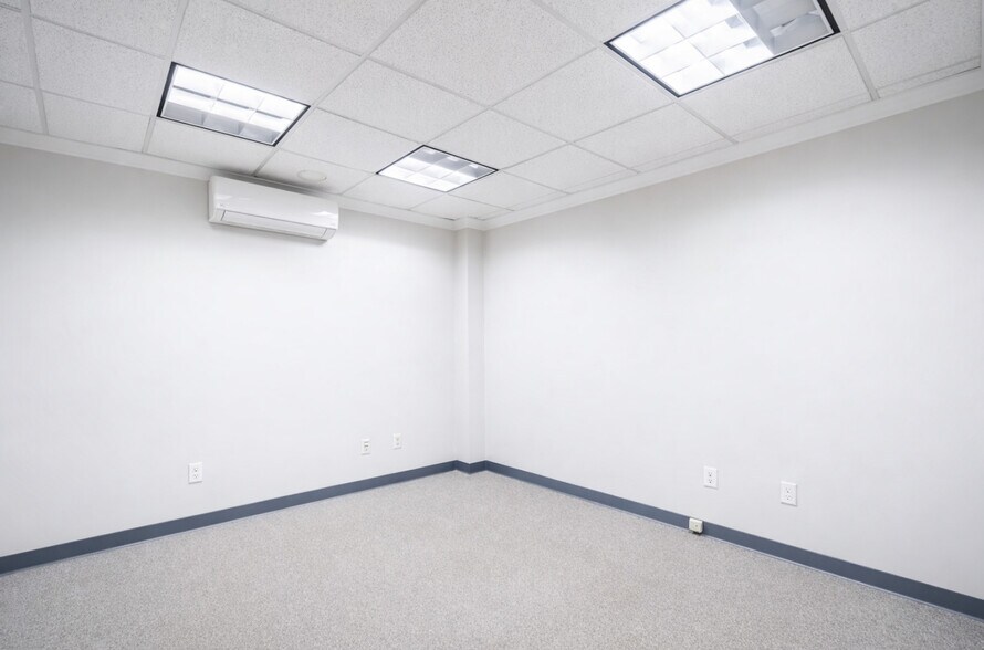 More Photos Of 324 Ringwood Ave, Pompton Lakes Light Manufacturing For Lease