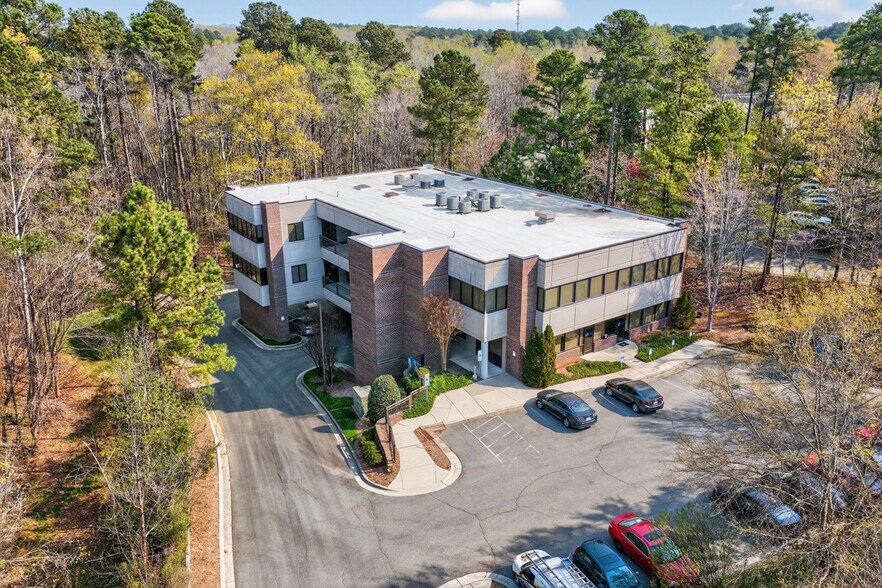 More Photos Of 329 Providence Rd, Chapel Hill Office For Sale