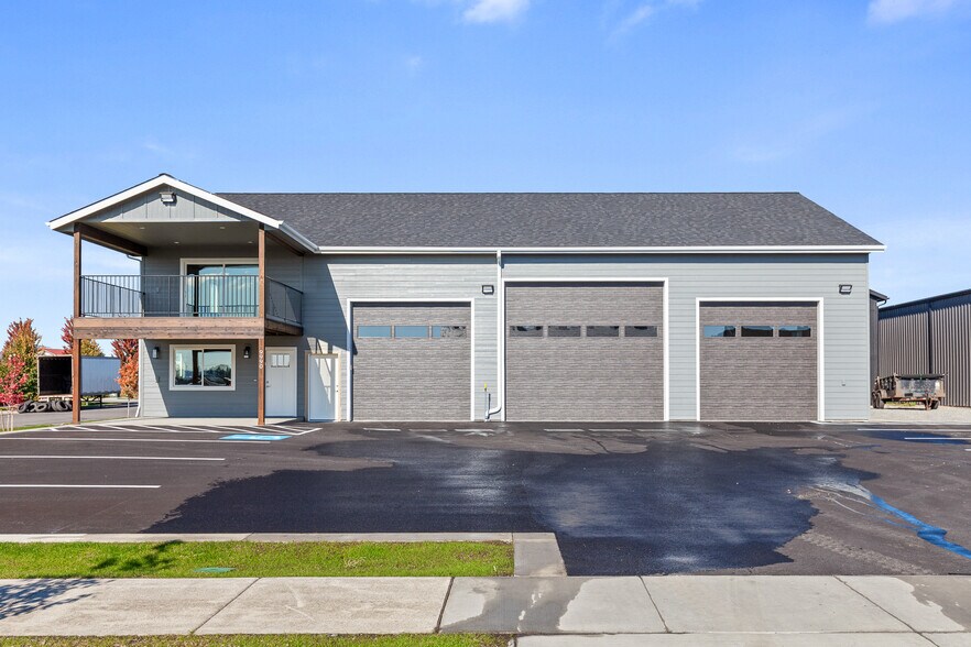 Primary Photo Of 9990 N Lyle Loop, Hayden Warehouse For Sale