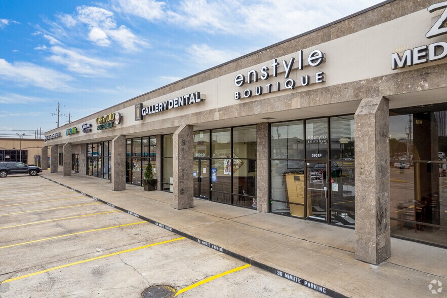 More Photos Of 5901 Westheimer Rd, Houston Unknown For Lease