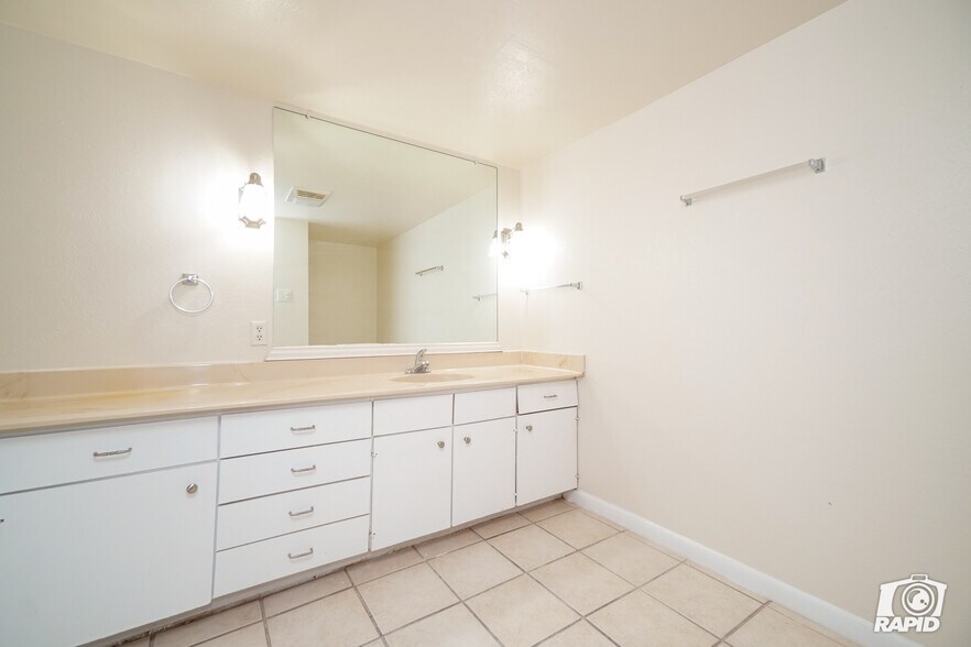 More Photos Of 601 George Ave, Midland Apartments For Sale