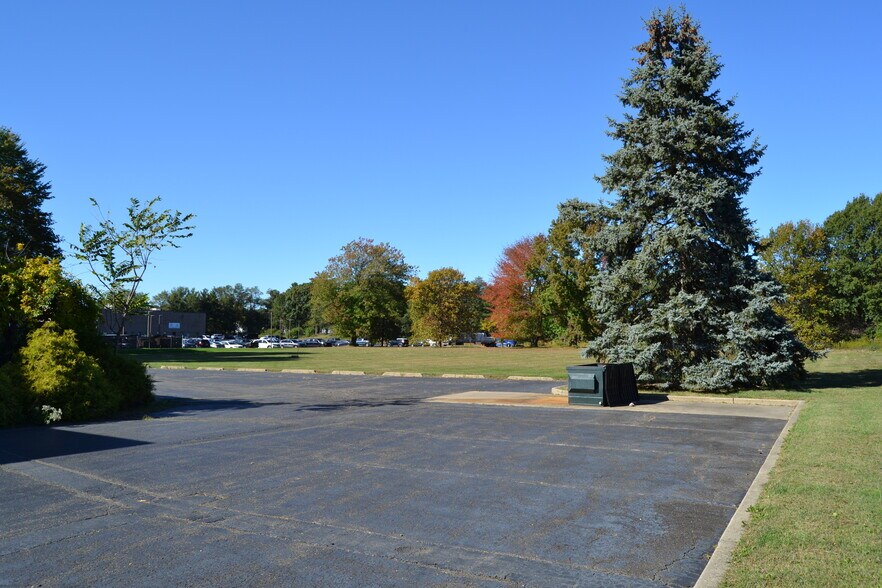 More Photos Of 2135 Rt-35, Holmdel Office For Sale