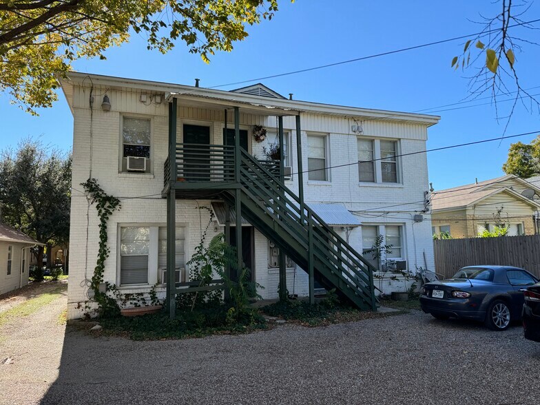 More Photos Of 3762 W 7th St, Fort Worth Apartments For Sale