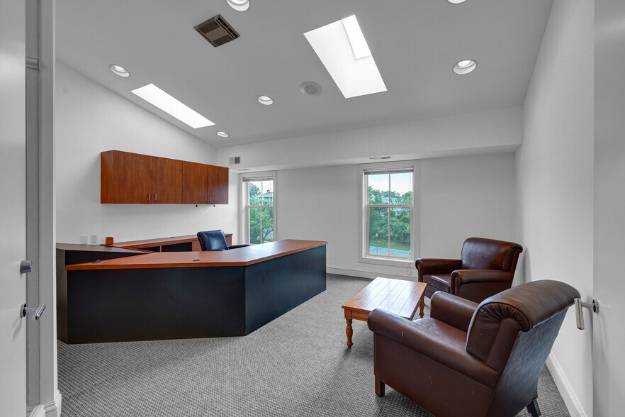 More Photos Of 1142-1148 Walker Rd, Great Falls Medical For Sale