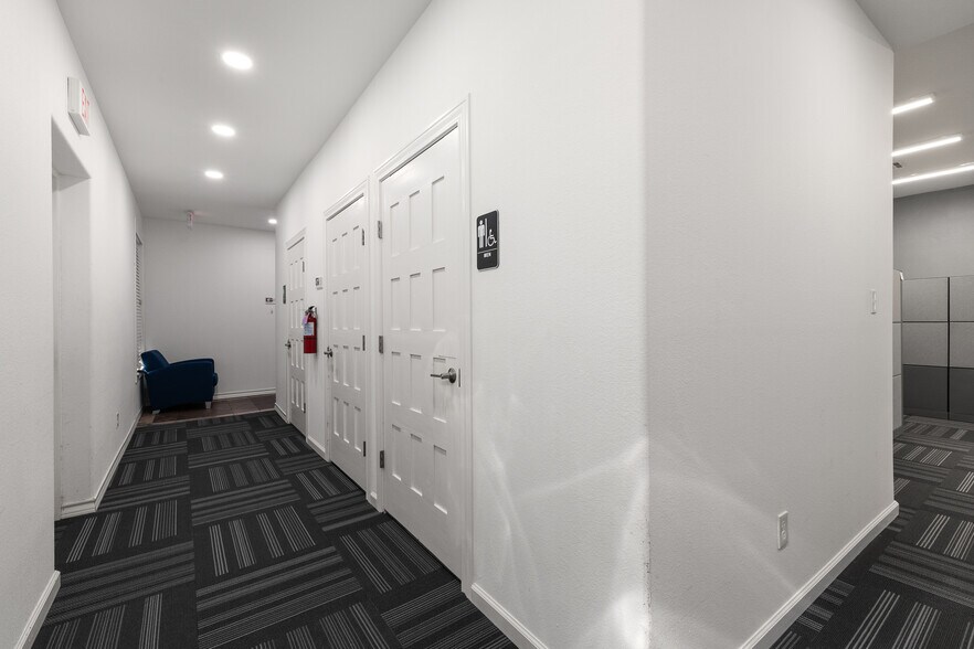 More Photos Of 1906 E Tyler Ave, Harlingen Loft Creative Space For Sale
