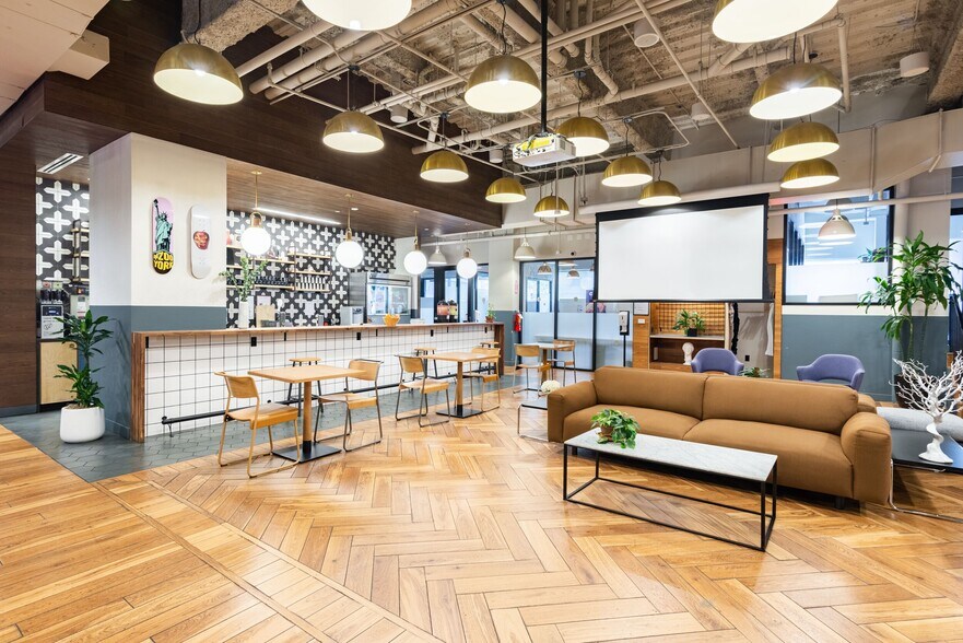 More Photos Of 8 W 126th St, New York Coworking Space