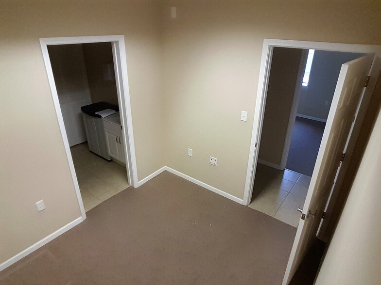 More Photos Of 1221 E 25th St, Lawrence Warehouse For Sale