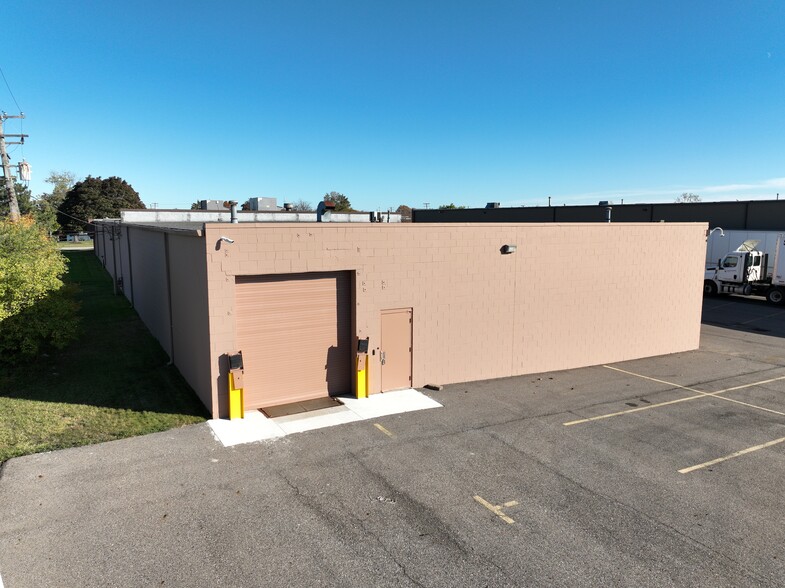 More Photos Of 375 Robbins Dr, Troy Light Distribution For Sale