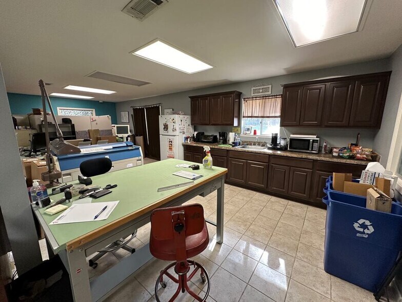 More Photos Of 19609 Wied Rd, Spring Office For Sale