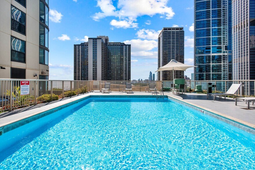 More Photos Of 400 E South Water St, Chicago Apartments For Lease