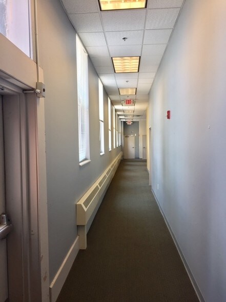 More Photos Of 4801 S Broad St, Philadelphia Office For Sale