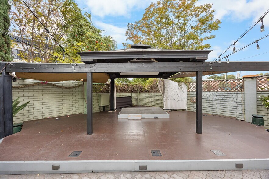 More Photos Of 22519-22521 Main, Hayward Storefront Retail Office For Sale