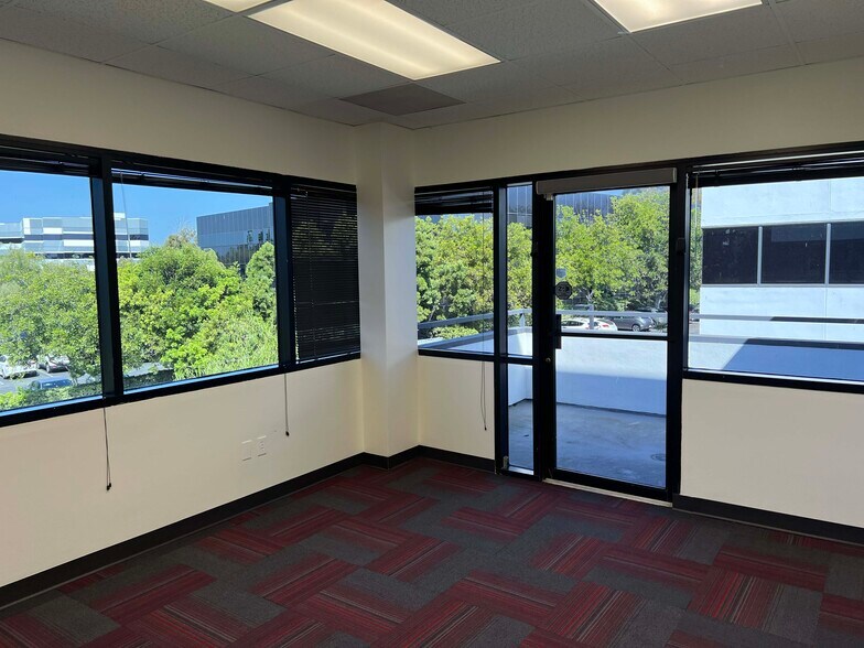 More Photos Of 6089 Bristol Pky, Culver City Loft Creative Space For Lease