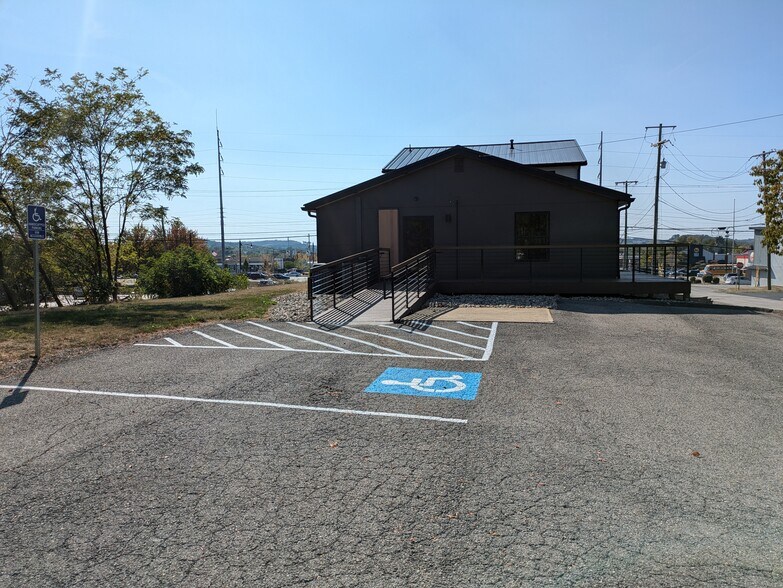 More Photos Of 83 Dutilh Rd, Cranberry Twp Office For Lease