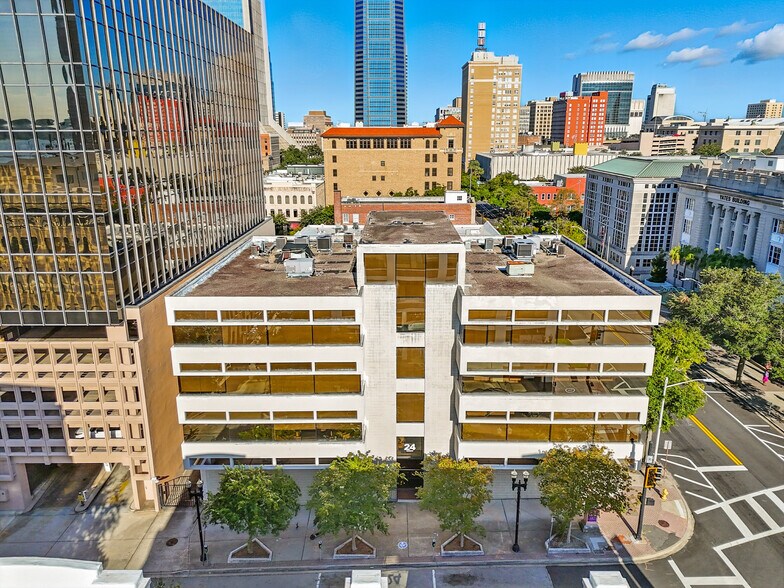 More Photos Of 24 N Market St, Jacksonville Office For Lease